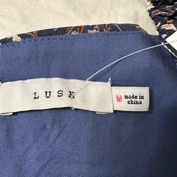 Lush Floral Long Sleeve Dress - NWT - Size M - Picture 9 of 14